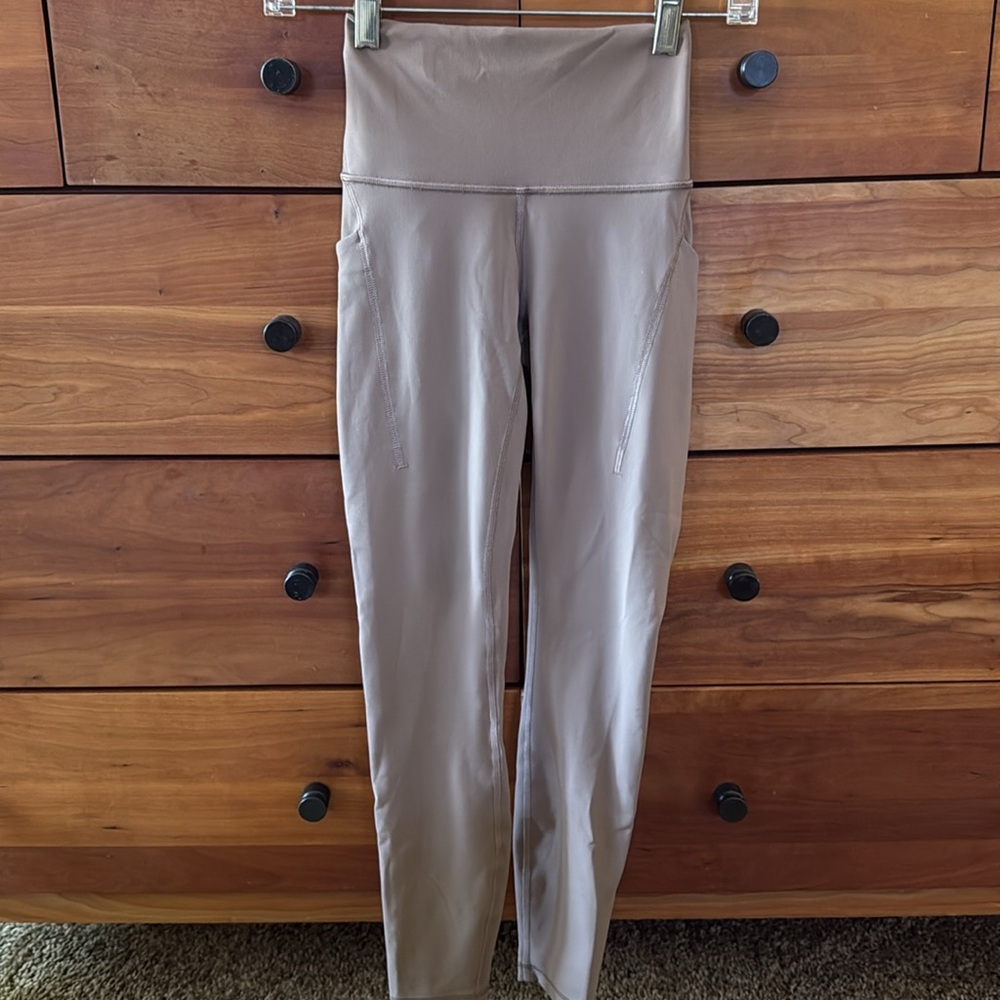 lululemon Women's Wunder Train Leggings With Pockets 25" Inseam Size 2